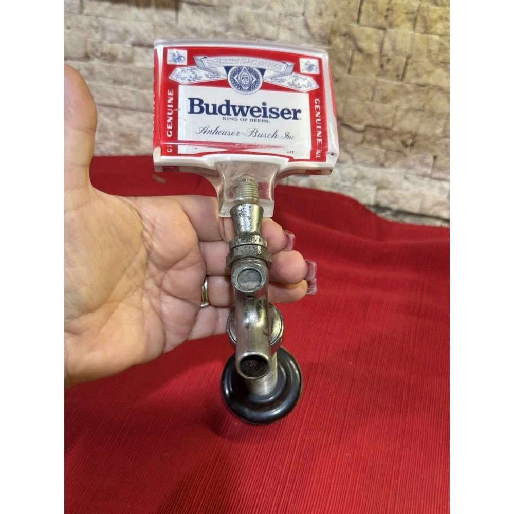 Budweiser- King of Beers Vintage Tap Handle with Keg Faucet Hardware USED!